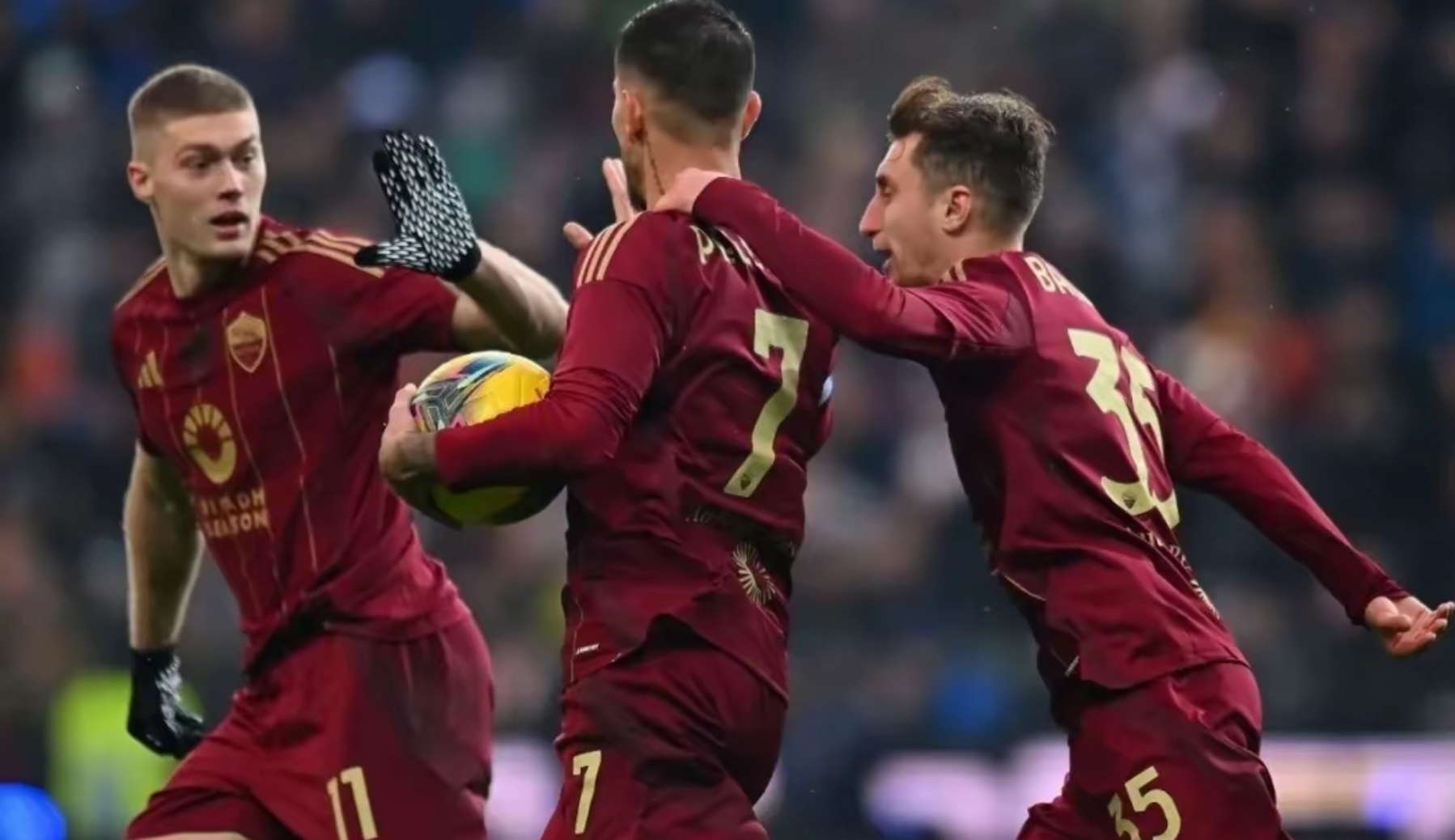 意甲赛事再度掀起轰动，球迷热热议不休的简单介绍