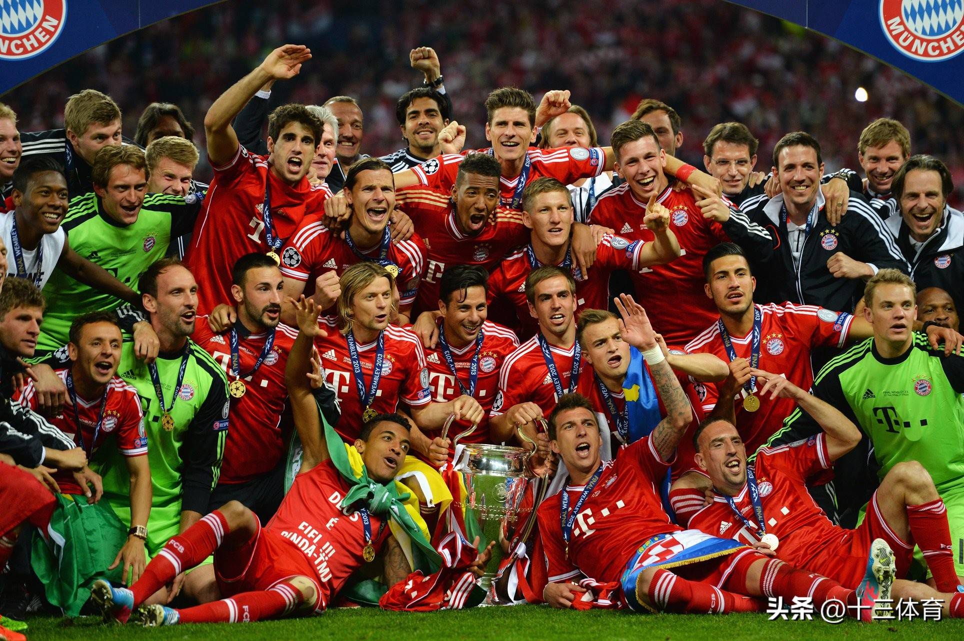 欧洲杯赛场硝烟弥漫，强队如云谁能逆袭？